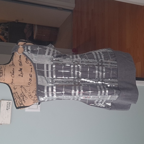 Off shoulder top - Picture 1 of 6